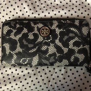 Tory Burch floral/lace print wallet